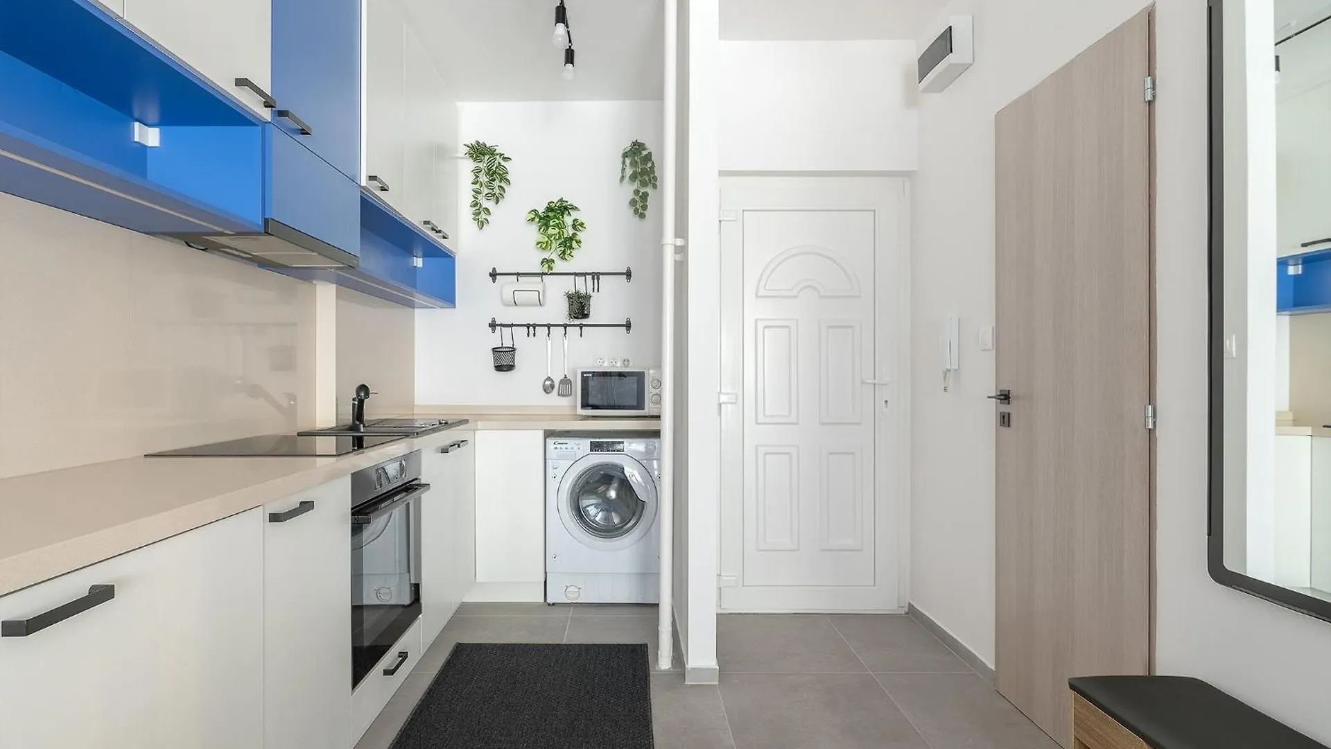 Newly Renovated!!! - Modern Apartment 10 Minutes From The Grand Boulevard Budapest