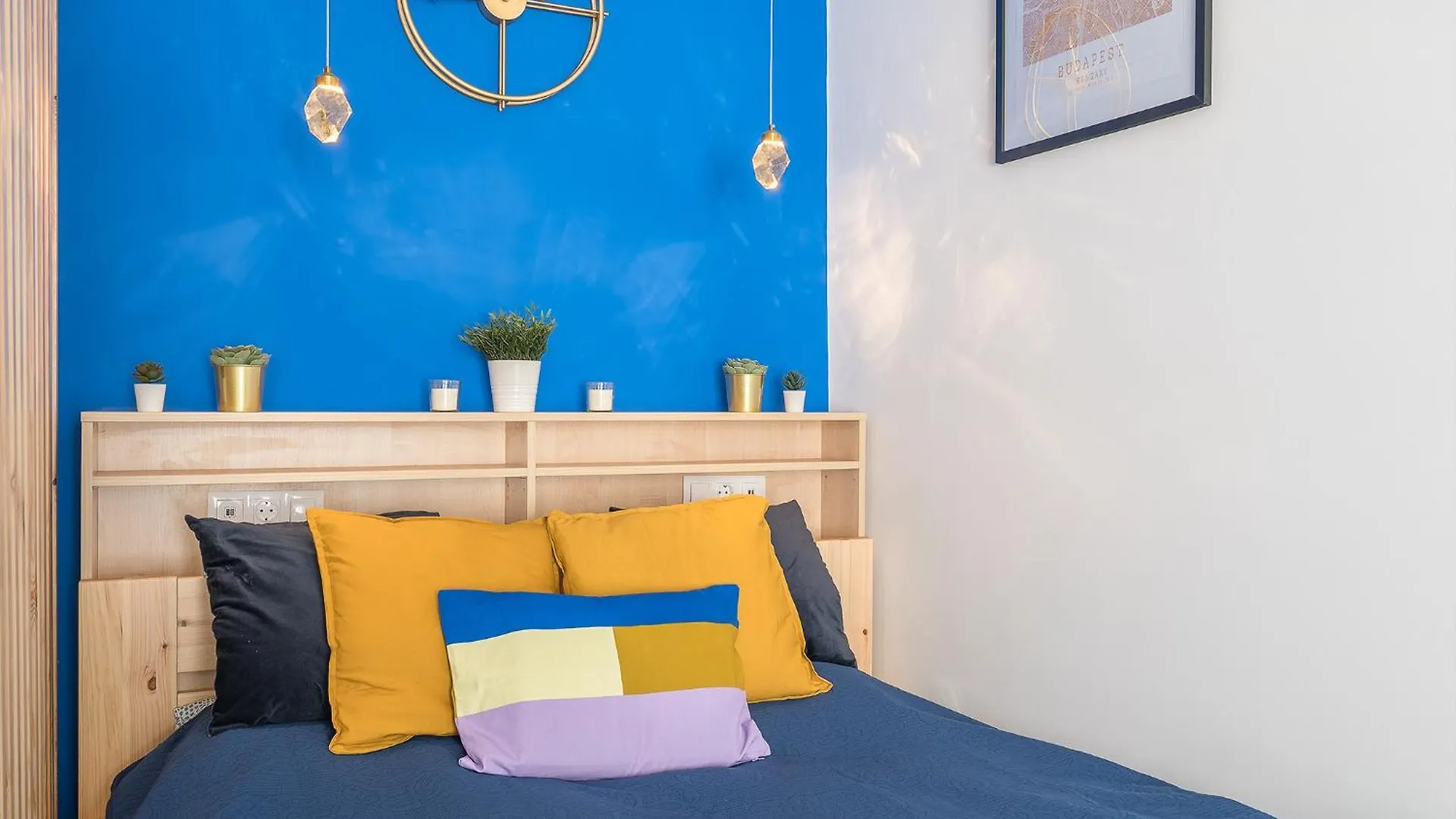 Newly Renovated!!! - Modern Apartment 10 Minutes From The Grand Boulevard Budapest